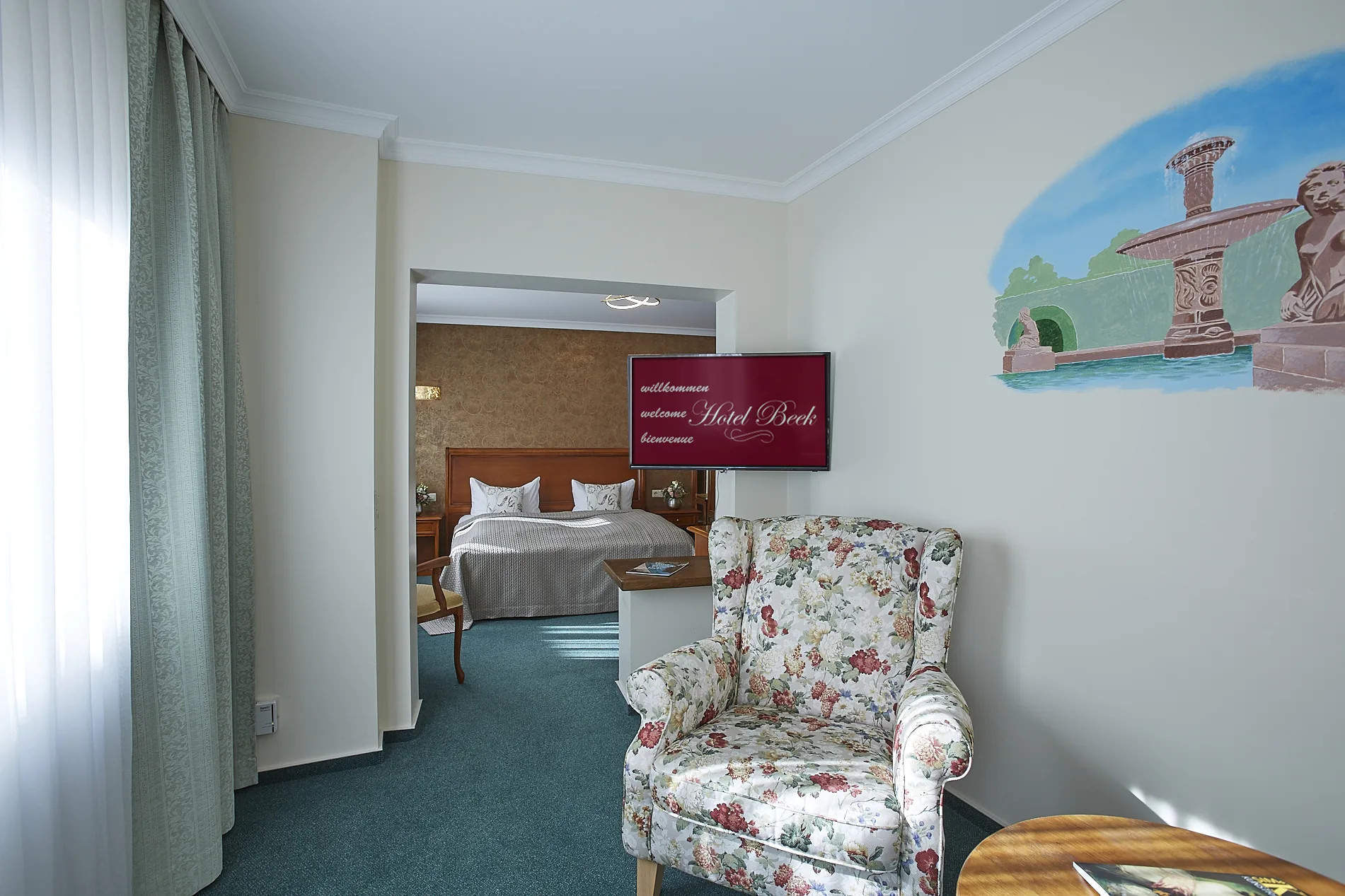 Drei-Bett-Zimmer Hotel Beek Baden-Baden – Vorschau 2