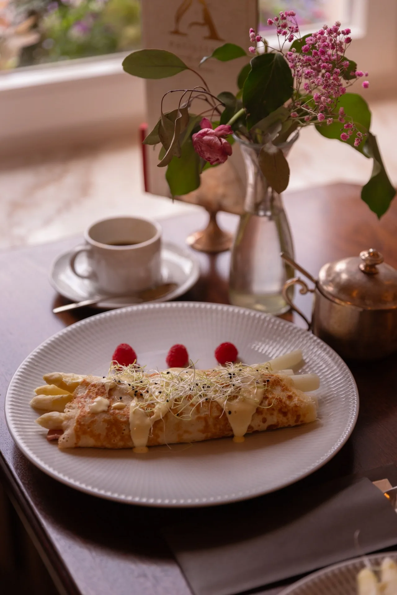 Kunstvolle Desserts der Patisserie Hotel Beek Baden-Baden