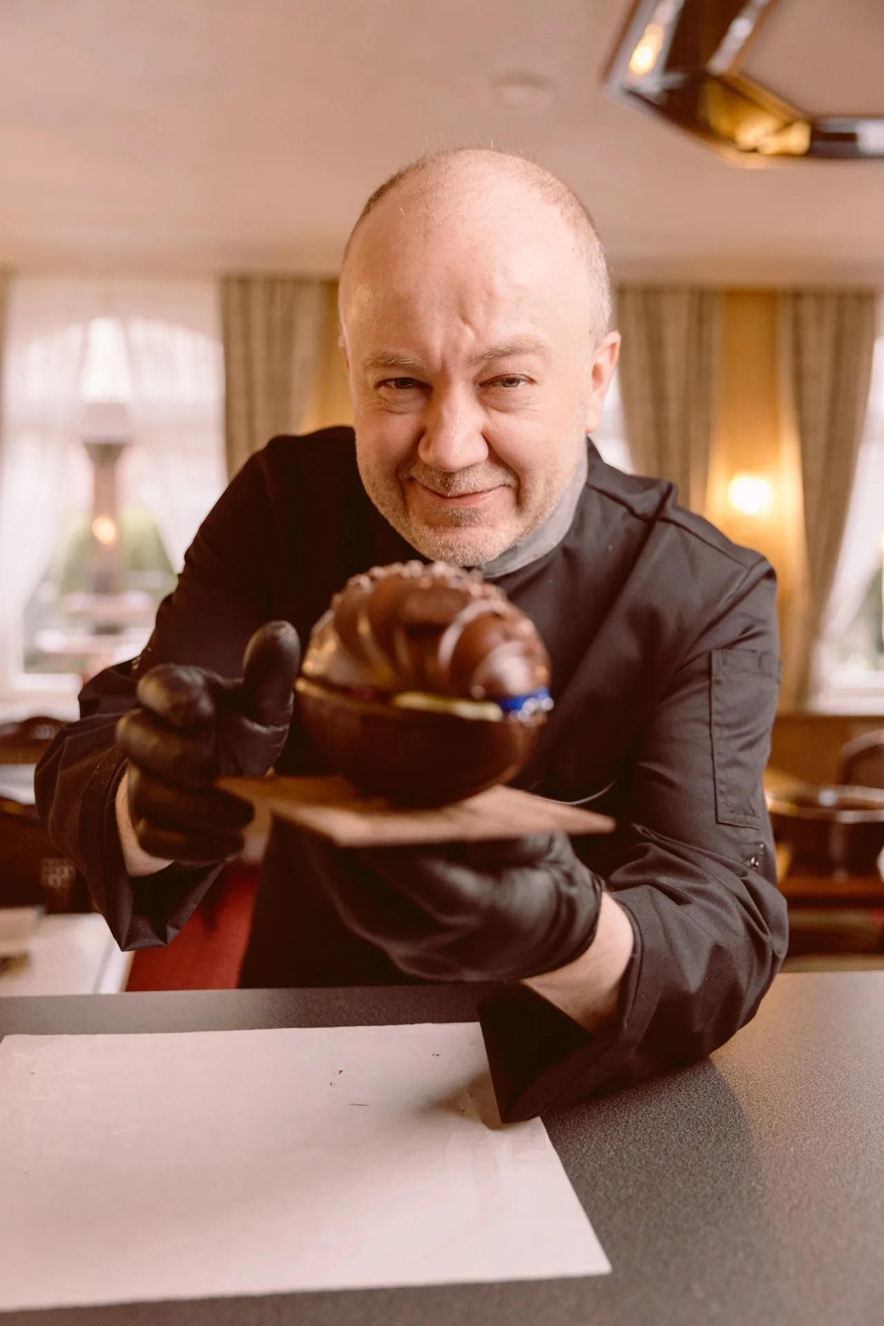 François Duweck bei der Arbeit in der Patisserie Hotel Beek